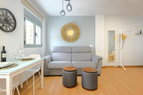 Designer Studio Apartment 100m from the Beach